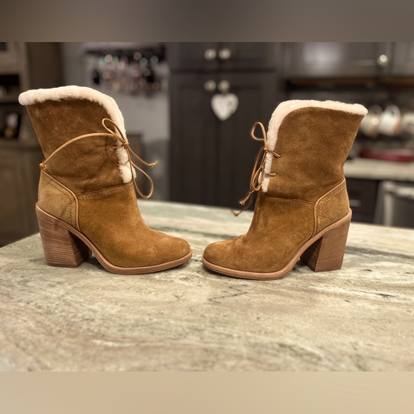 WOMEN'S JERENE SUEDE AND SHEEPSKIN HIGH BLOCK HEEL BOOTIES IN BROWN - Picture 2 of 6